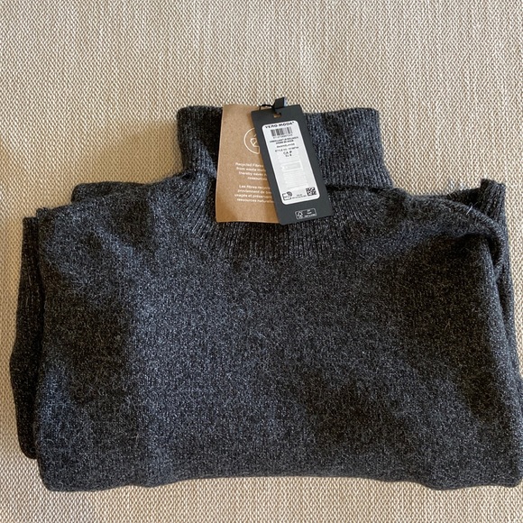 BNWT Vero Moda sweater dress - Small in dark grey - Picture 4 of 4